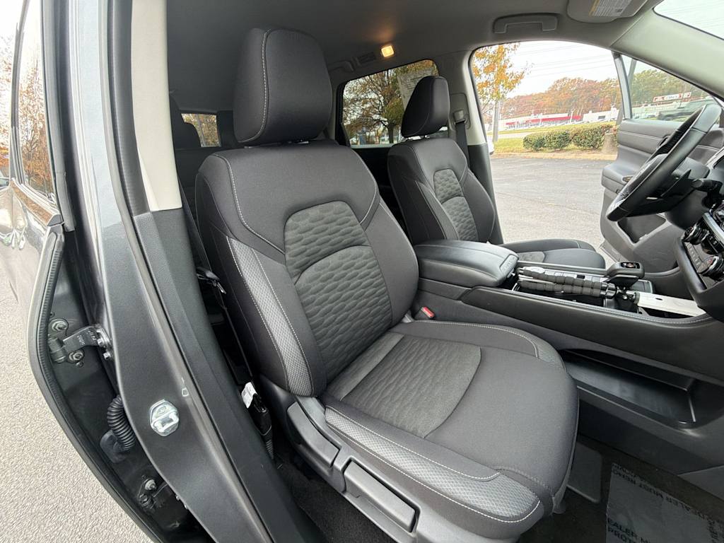 Thumbnail: 2025 Nissan Pathfinder - 9