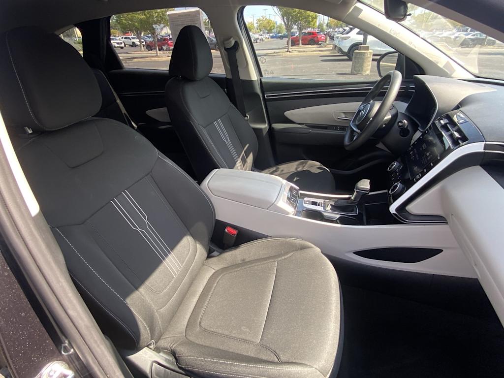 Thumbnail: 2023 Hyundai Tucson - 10