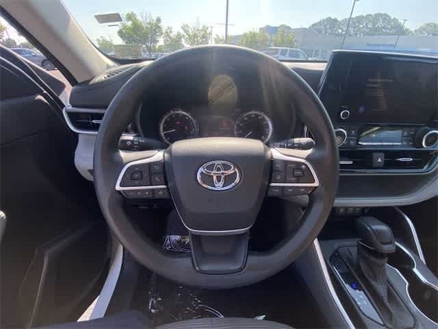 Thumbnail: 2023 Toyota Highlander - 2