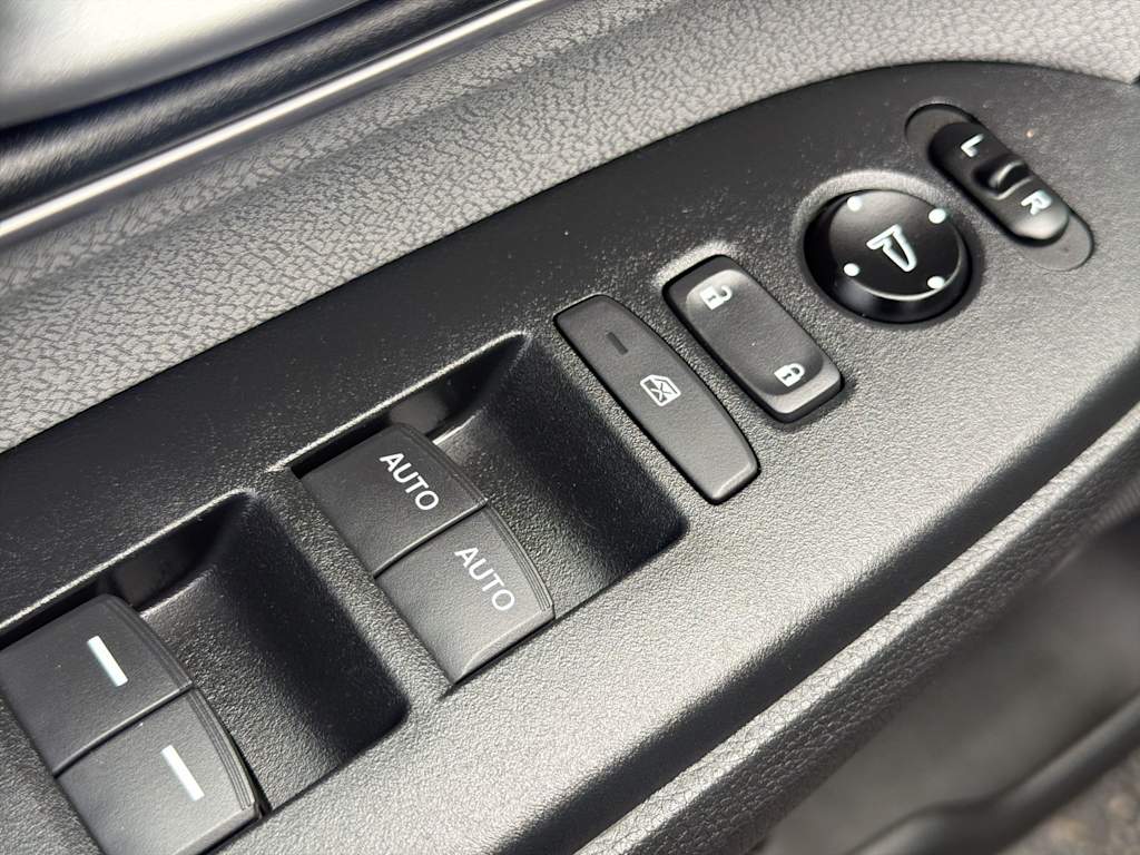Thumbnail: 2017 Honda CR-V - 21