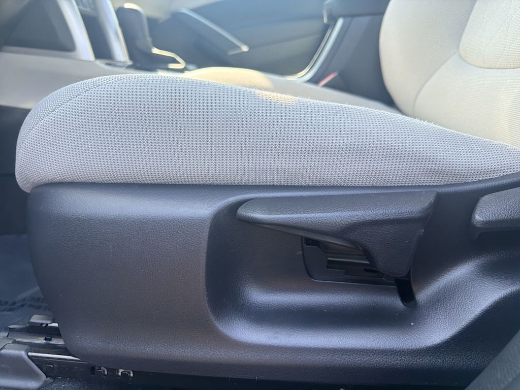Thumbnail: 2023 Toyota Corolla Cross - 20