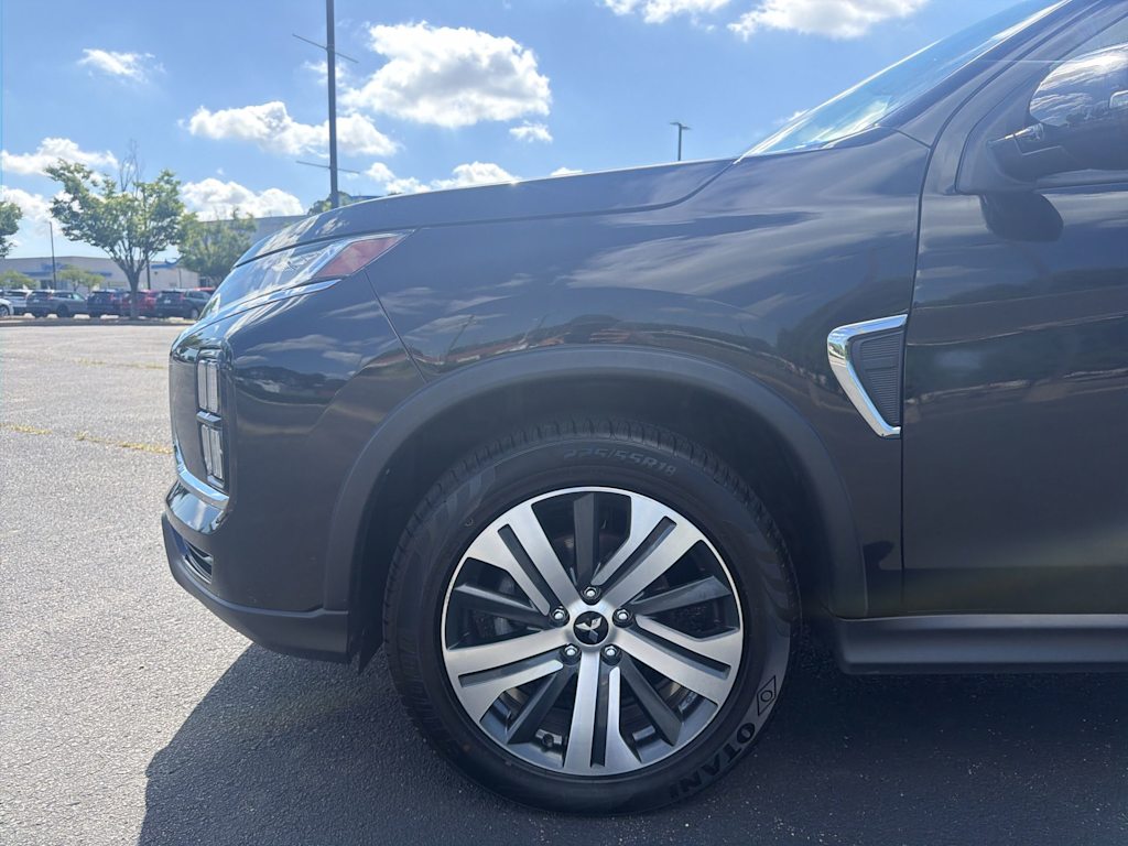 Thumbnail: 2024 Mitsubishi Outlander Sport - 6