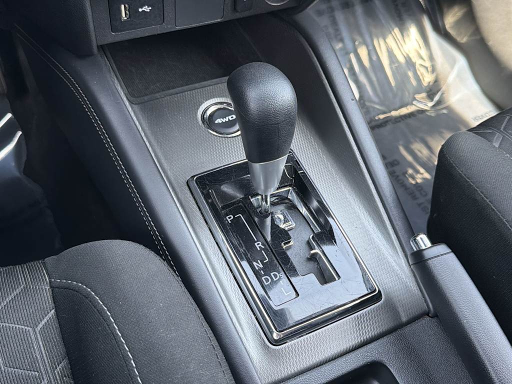 Thumbnail: 2024 Mitsubishi Outlander Sport - 12