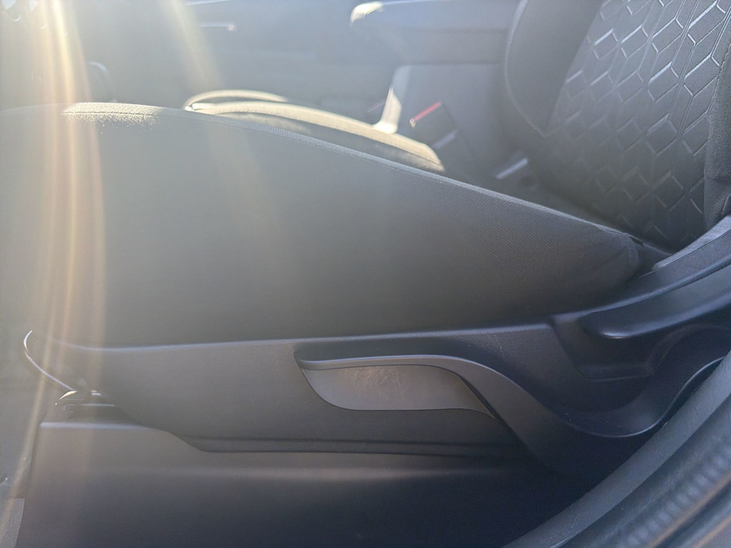 Thumbnail: 2024 Mitsubishi Outlander Sport - 20