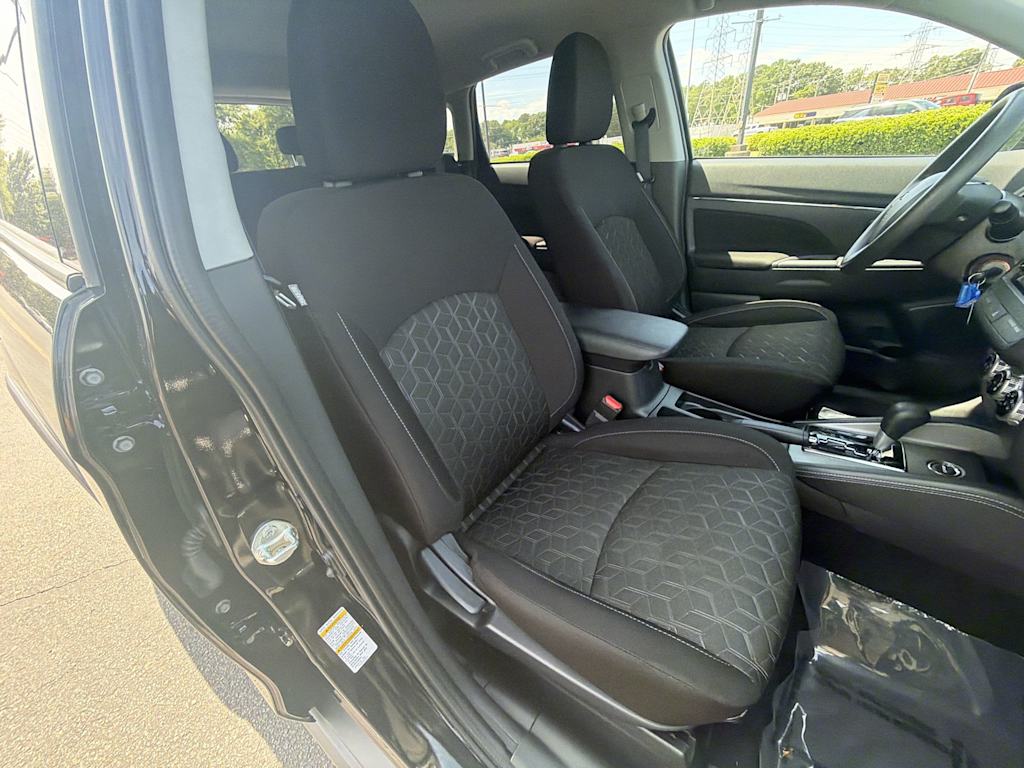 Thumbnail: 2024 Mitsubishi Outlander Sport - 8