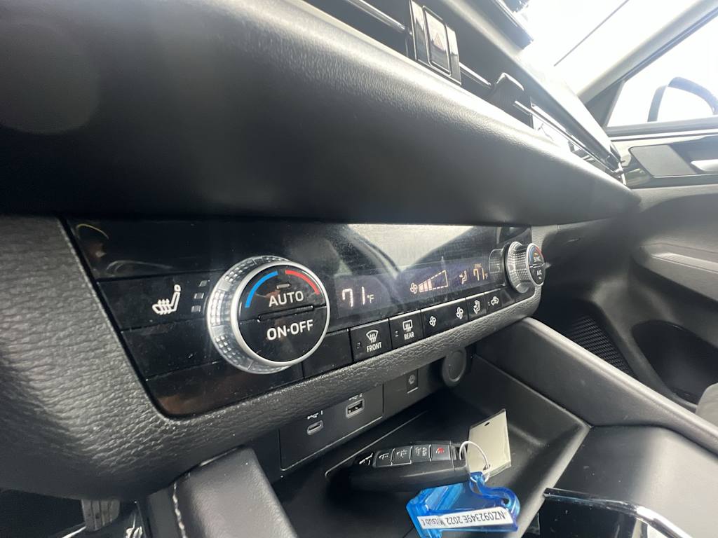 Thumbnail: 2022 Mitsubishi Outlander - 23