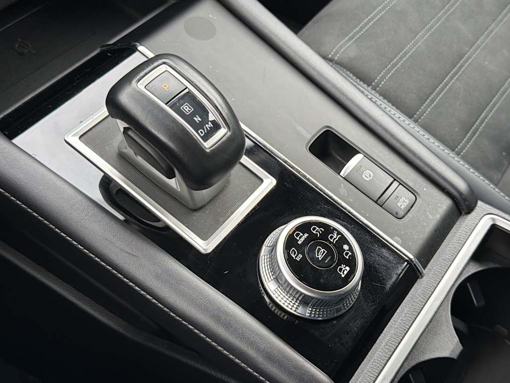 Thumbnail: 2024 Mitsubishi Outlander - 15