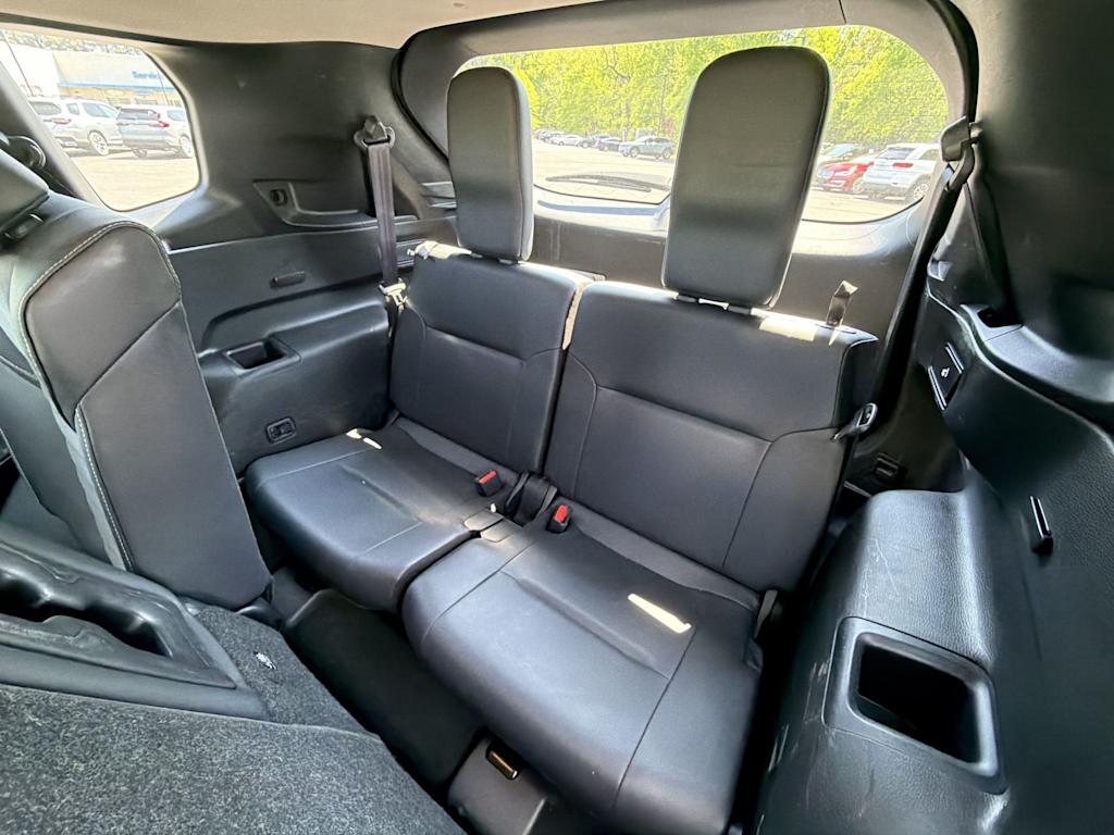 Thumbnail: 2024 Mitsubishi Outlander - 25