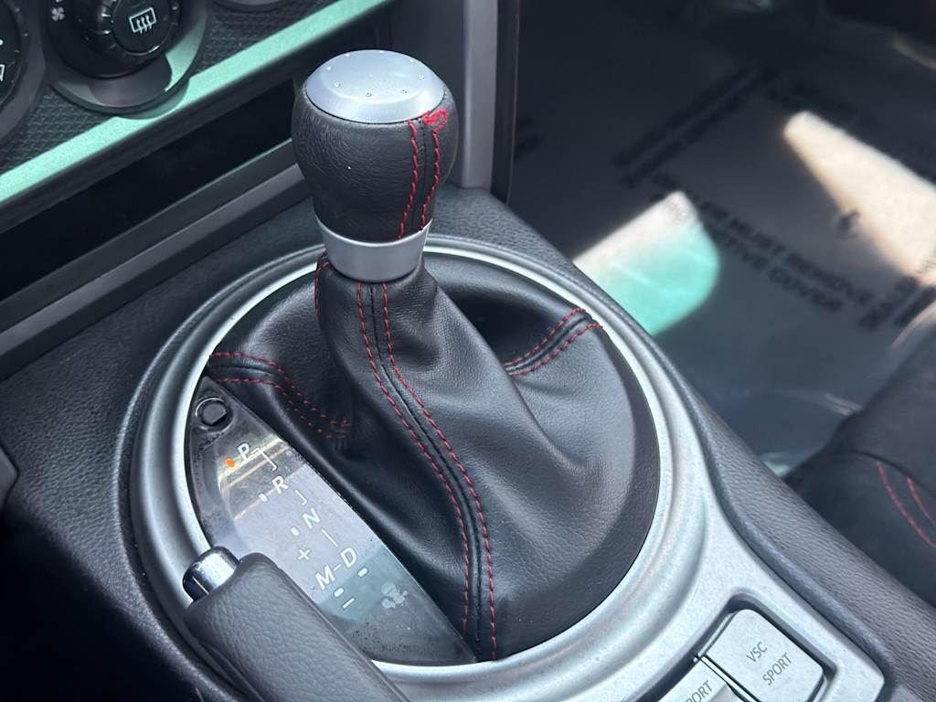 Thumbnail: 2013 Scion FR-S - 10