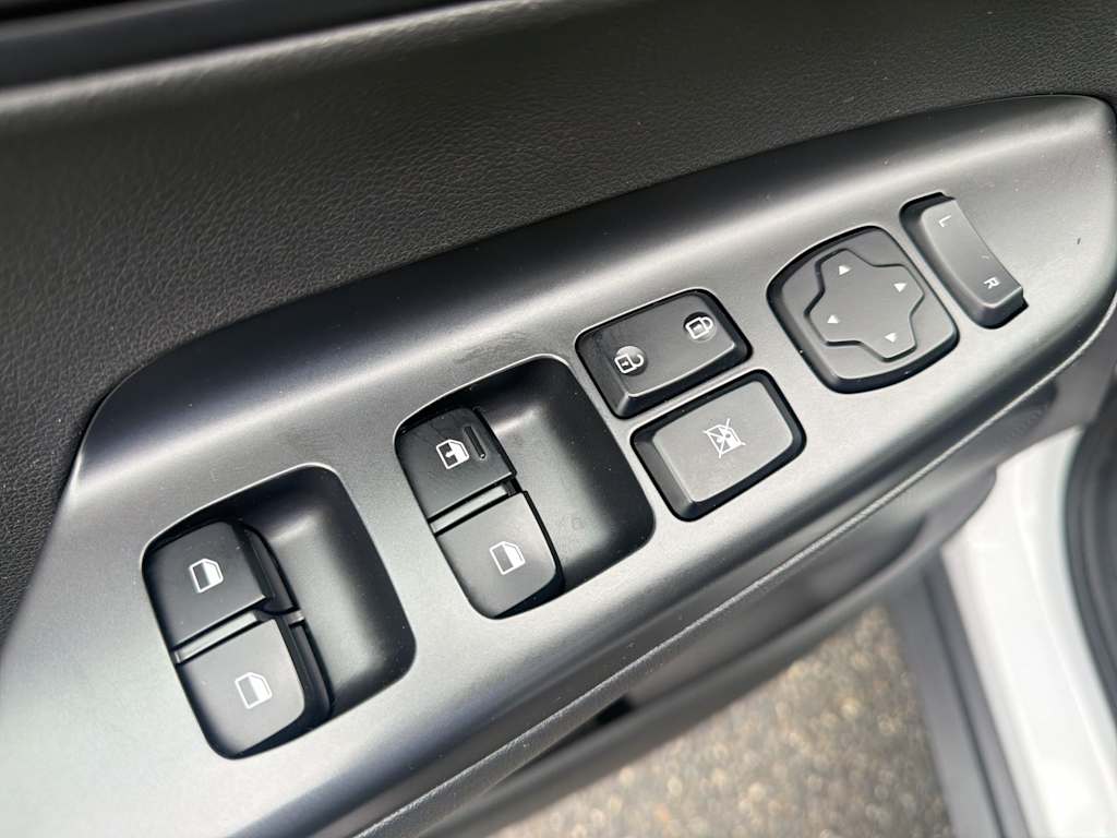 Thumbnail: 2019 Hyundai Kona - 21