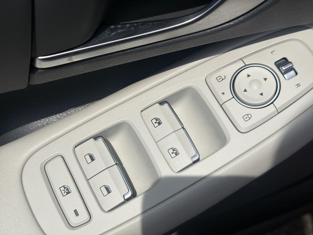 Thumbnail: 2024 Hyundai Sonata - 20