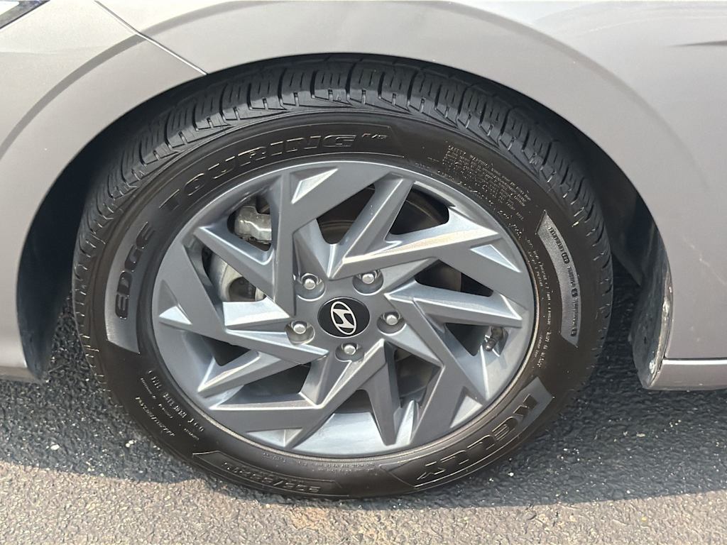 Thumbnail: 2024 Hyundai Elantra - 5