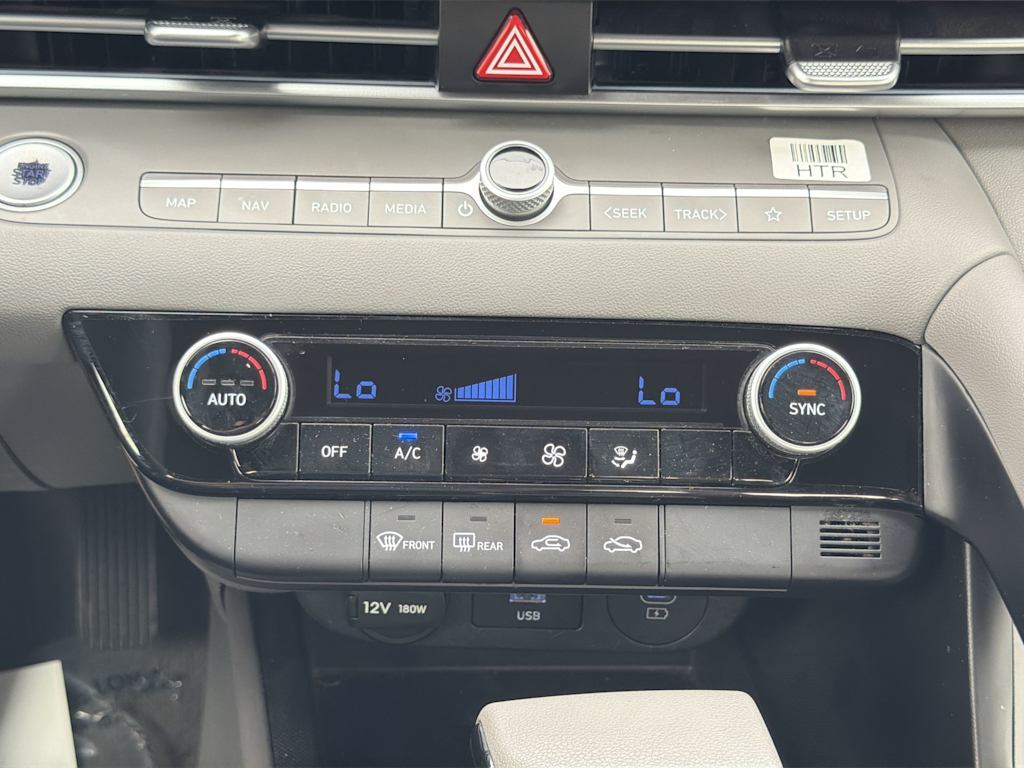 Thumbnail: 2024 Hyundai Elantra - 22