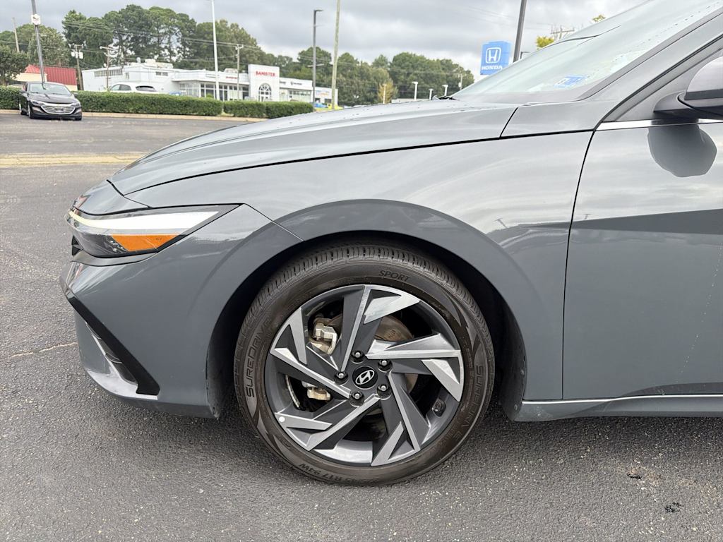 Thumbnail: 2024 Hyundai Elantra - 6