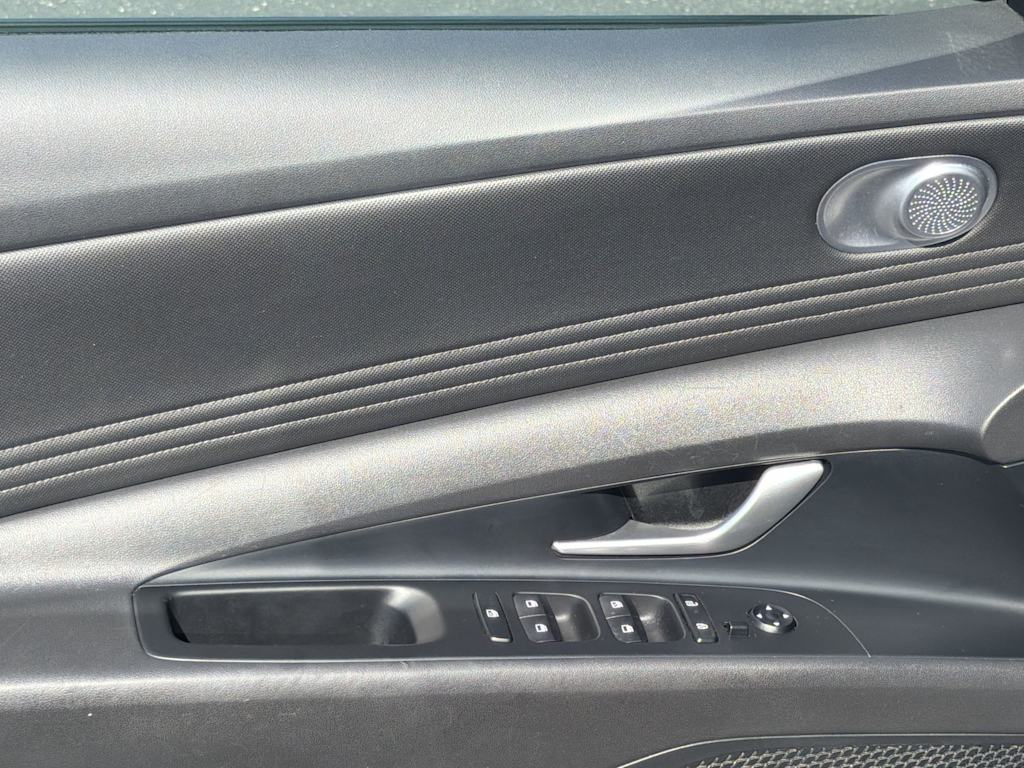 Thumbnail: 2024 Hyundai Elantra - 21