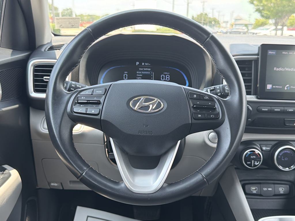 Thumbnail: 2025 Hyundai Venue - 2