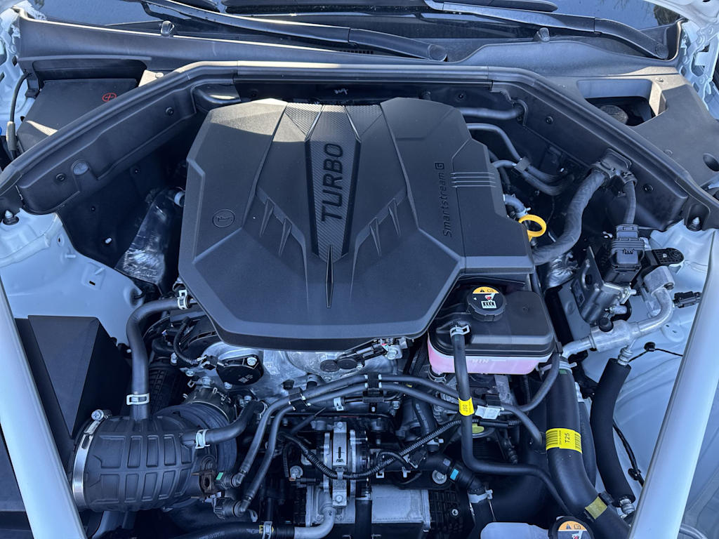 Thumbnail: 2025 Genesis G70 - 6