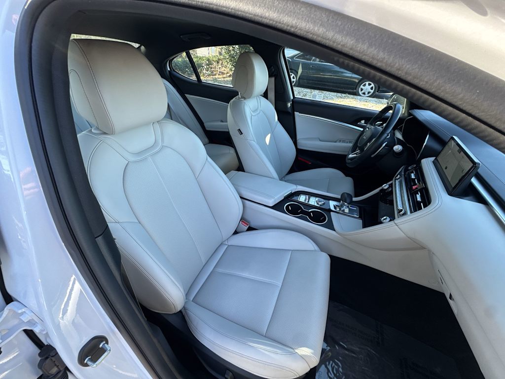 Thumbnail: 2025 Genesis G70 - 7