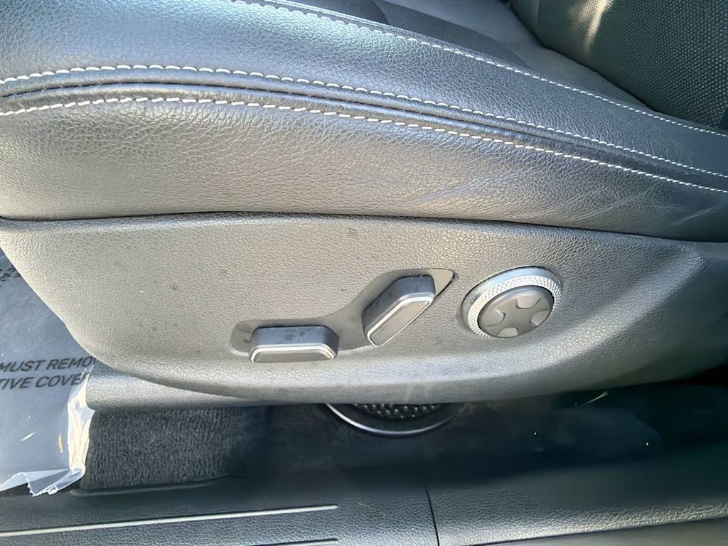 Thumbnail: 2025 Genesis GV70 - 20