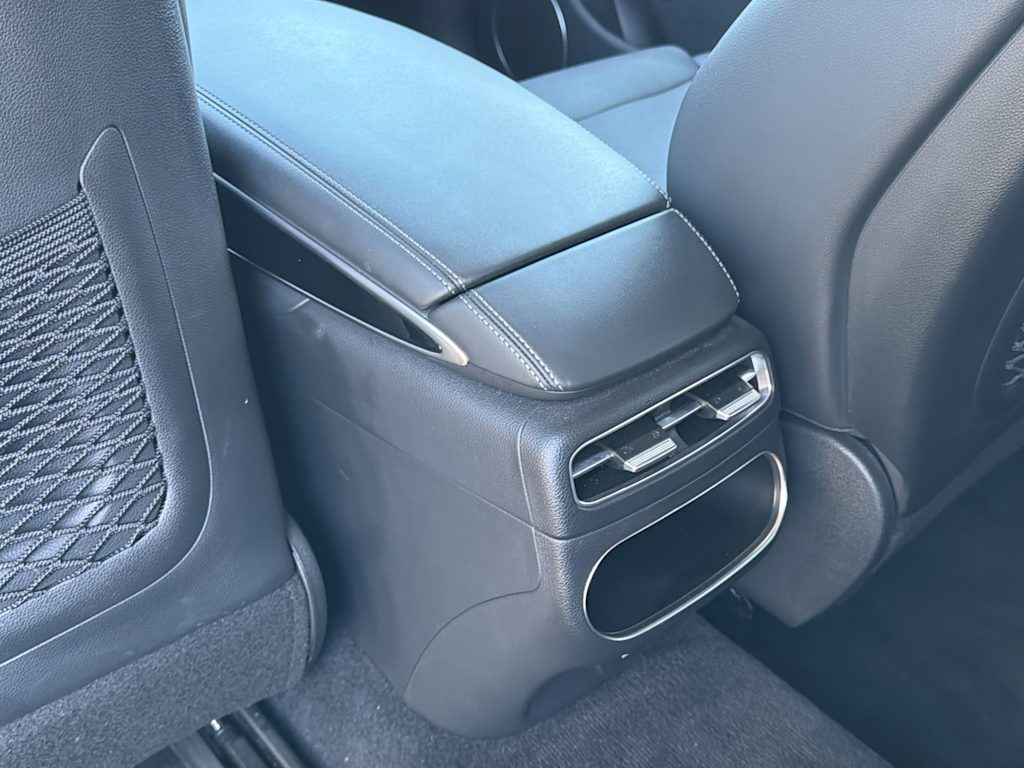 Thumbnail: 2025 Genesis GV70 - 24