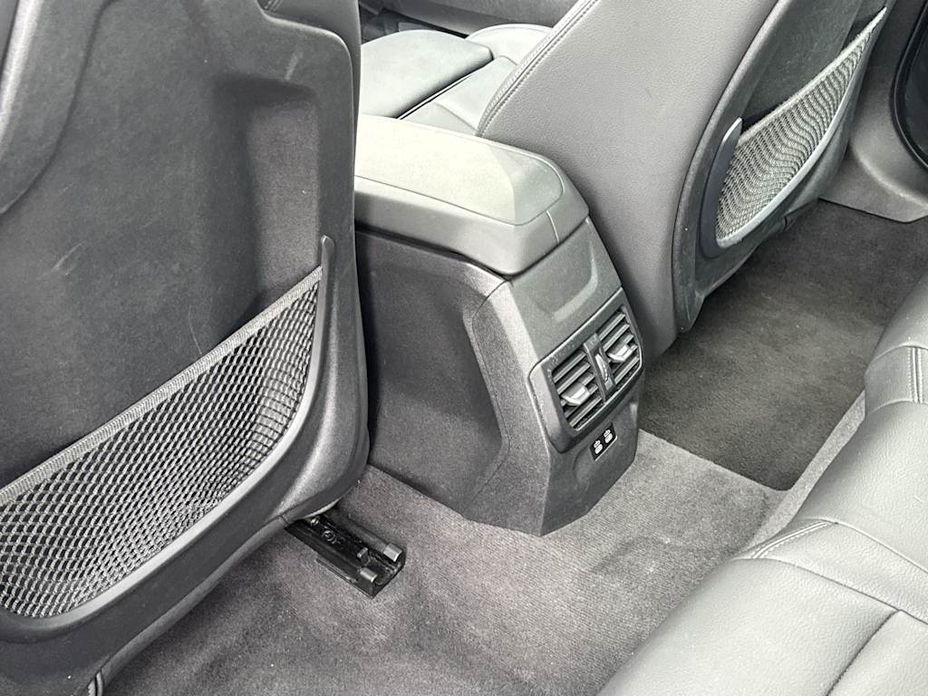 Thumbnail: 2024 BMW 2 Series - 10