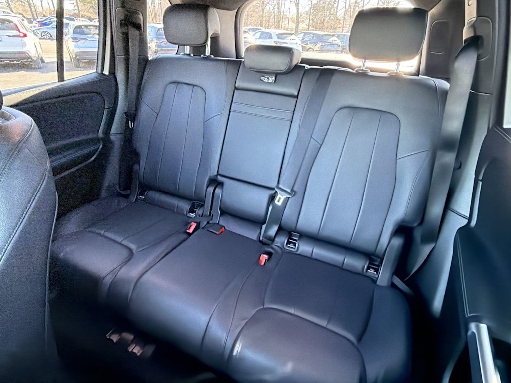 Thumbnail: 2020 Mercedes-Benz GLB - 11