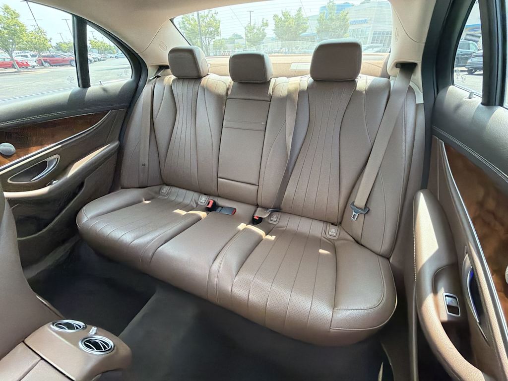 Thumbnail: 2018 Mercedes-Benz E-Class - 11