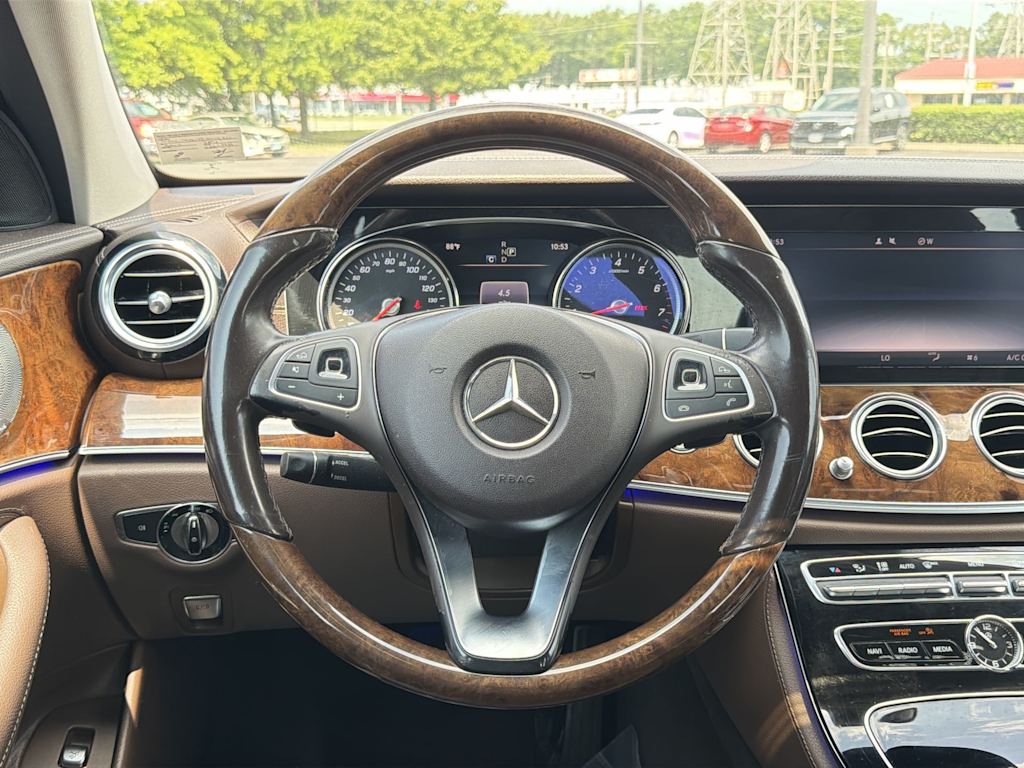 Thumbnail: 2018 Mercedes-Benz E-Class - 2