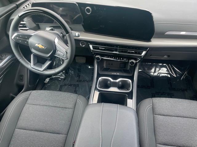 Thumbnail: 2025 Chevrolet Traverse - 2