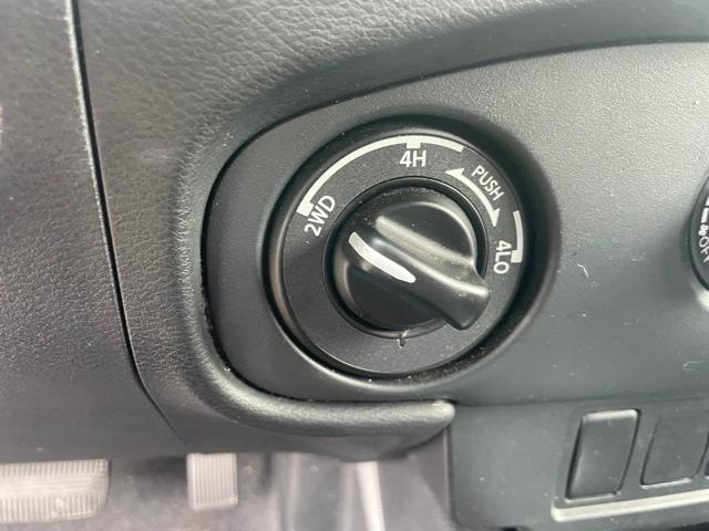 Thumbnail: 2022 Nissan Frontier - 6