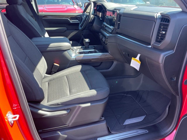 Thumbnail: 2025 Chevrolet Silverado 1500 - 4