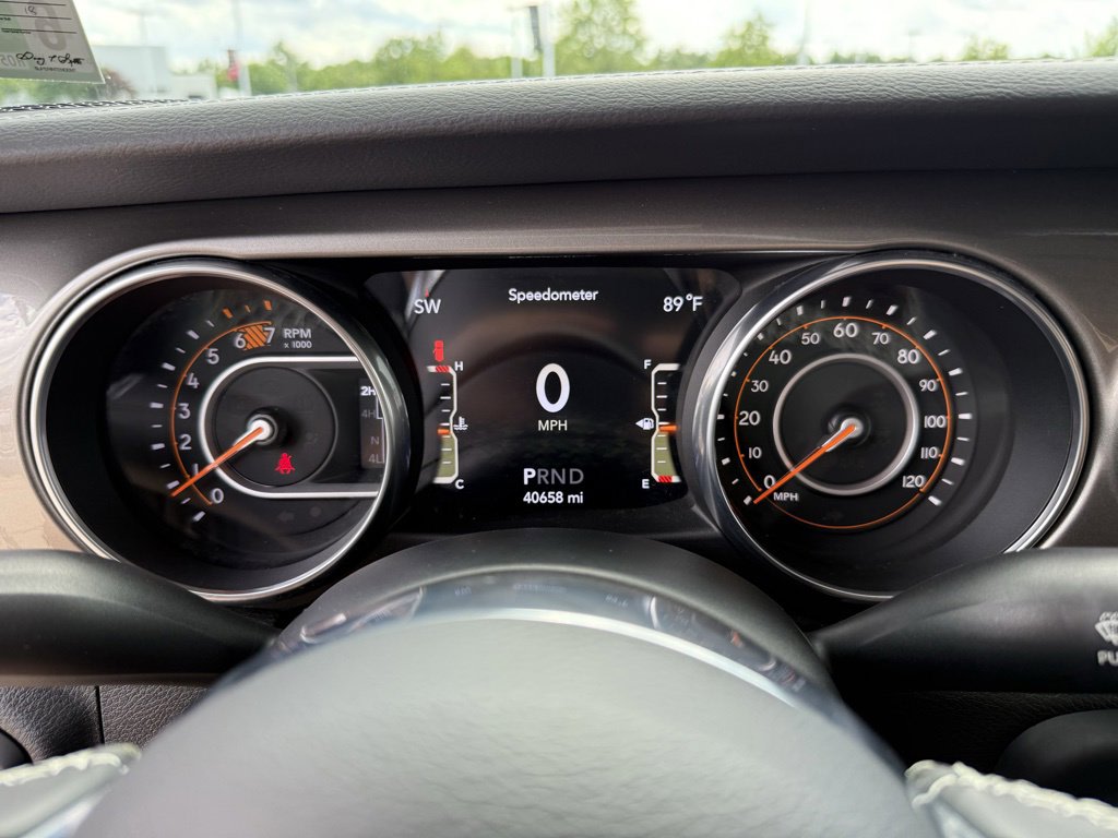 Thumbnail: 2018 Jeep Wrangler - 15