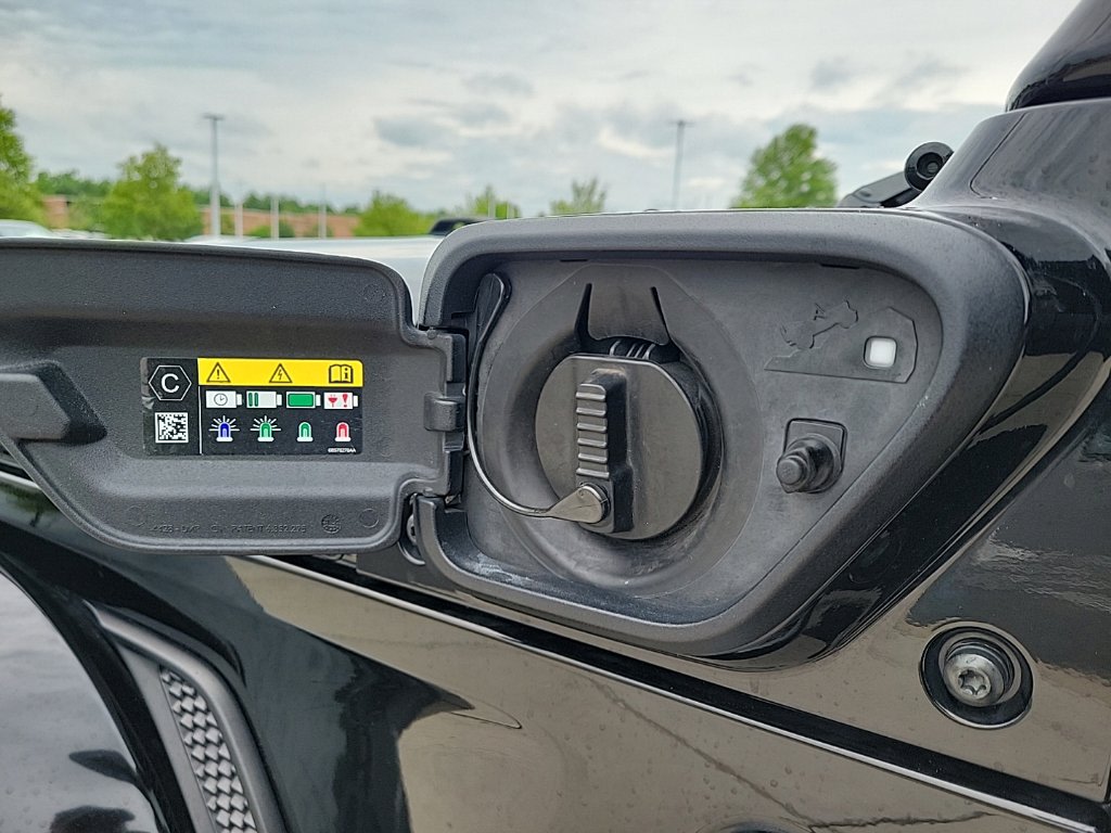 Thumbnail: 2022 Jeep Wrangler - 20