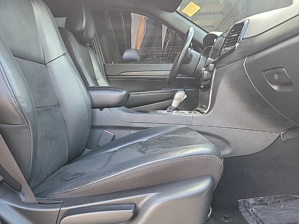 Thumbnail: 2020 Jeep Grand Cherokee - 6