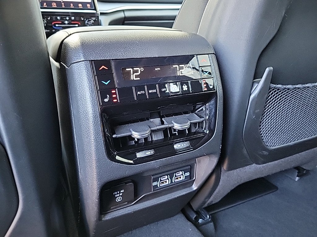 Thumbnail: 2023 Jeep Grand Cherokee - 25