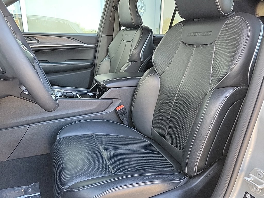 Thumbnail: 2023 Jeep Grand Cherokee - 9