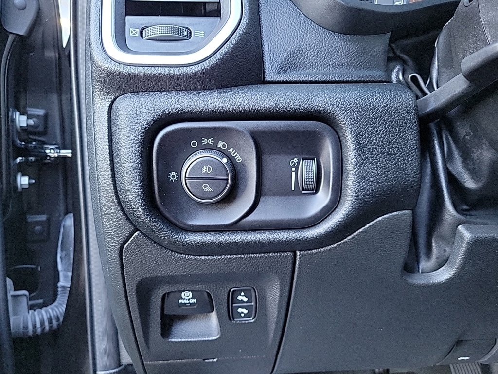 Thumbnail: 2022 RAM 1500 - 28