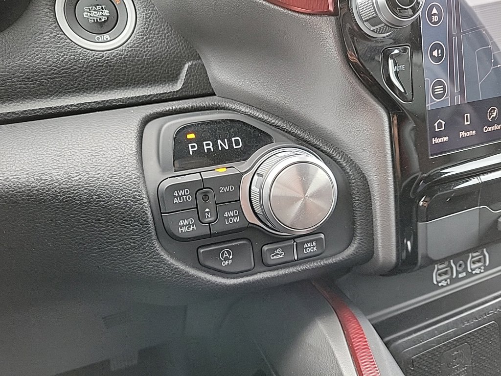 Thumbnail: 2025 RAM 1500 - 24
