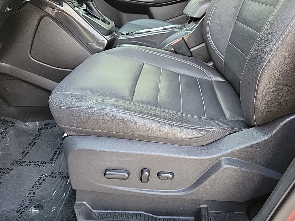 Thumbnail: 2014 Ford Escape - 20