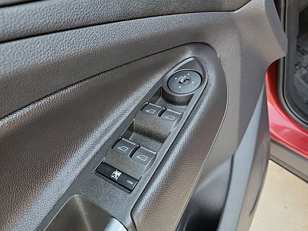 Thumbnail: 2014 Ford Escape - 28