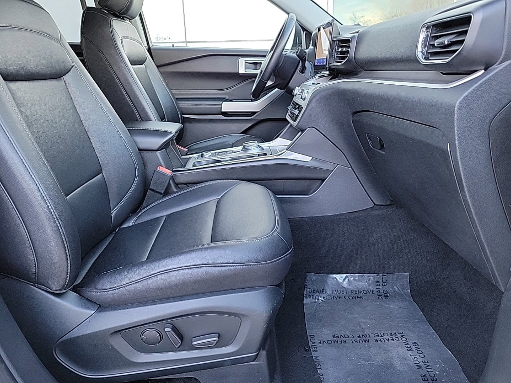Thumbnail: 2021 Ford Explorer - 11