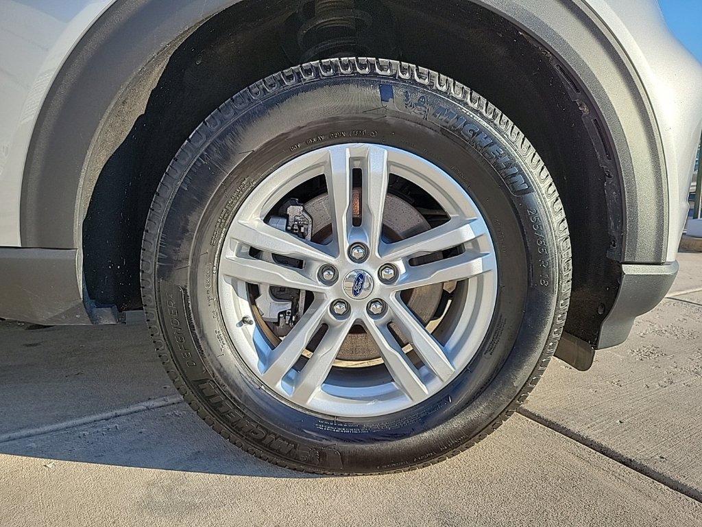 Thumbnail: 2021 Ford Explorer - 7