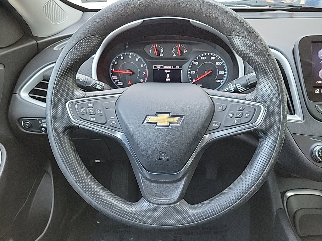 Thumbnail: 2023 Chevrolet Malibu - 9