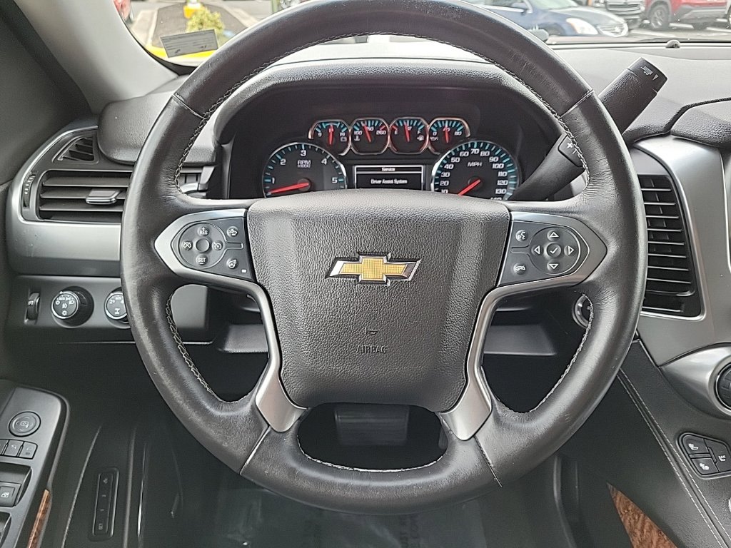 Thumbnail: 2016 Chevrolet Suburban - 9