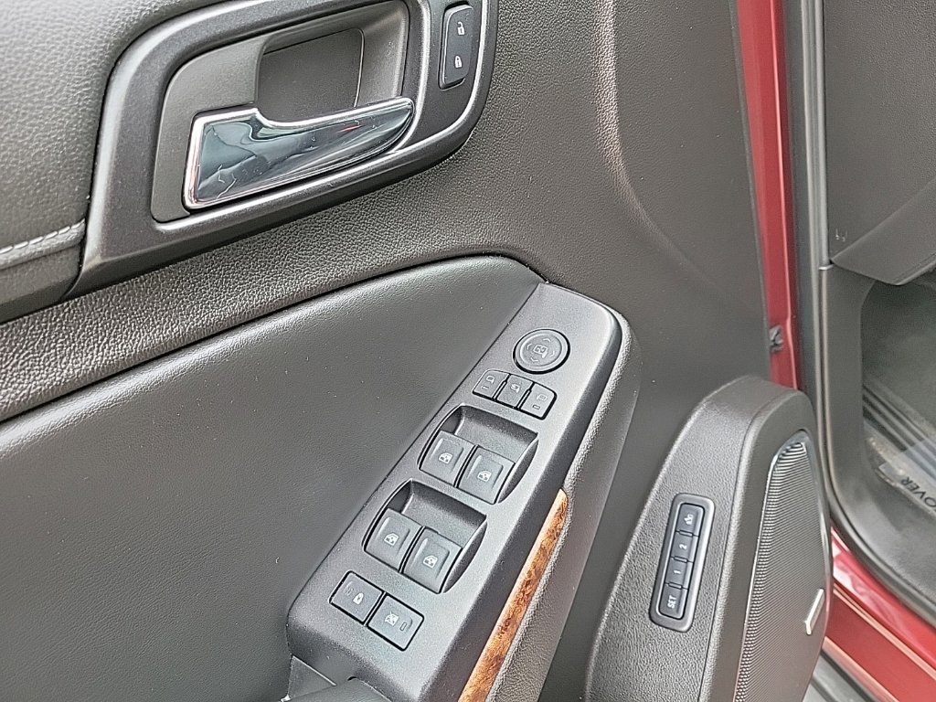 Thumbnail: 2016 Chevrolet Suburban - 31