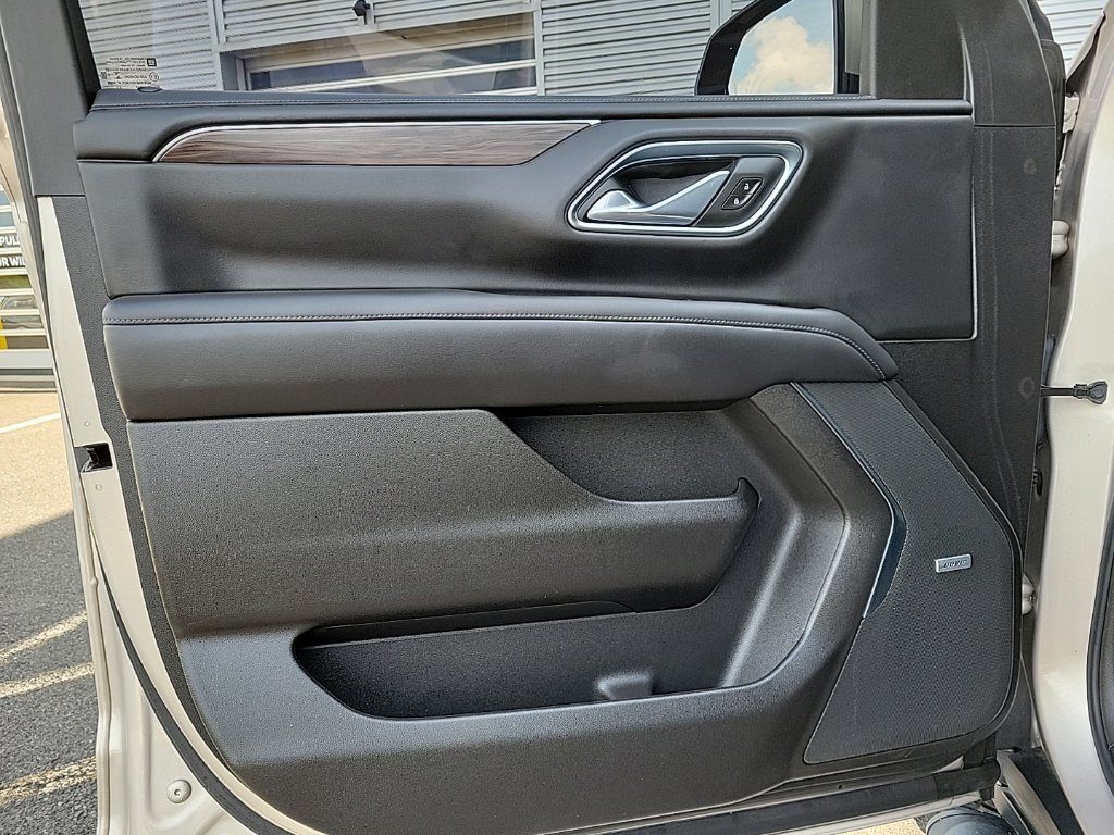 Thumbnail: 2021 Chevrolet Tahoe - 32