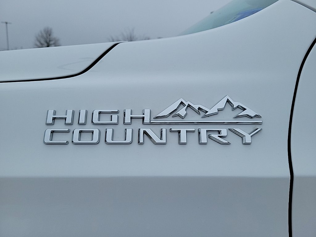 Thumbnail: 2023 Chevrolet Tahoe - 7