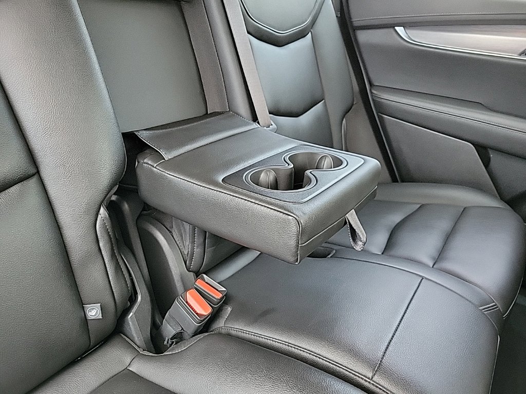 Thumbnail: 2024 Cadillac XT6 - 14