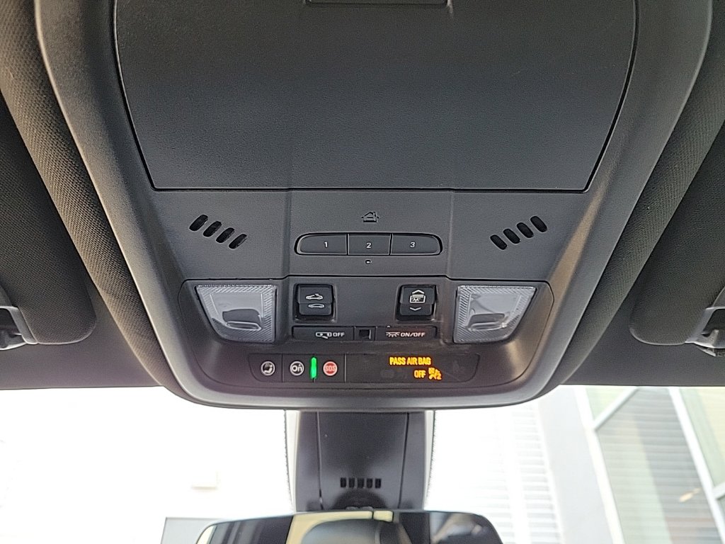 Thumbnail: 2024 Cadillac XT6 - 34