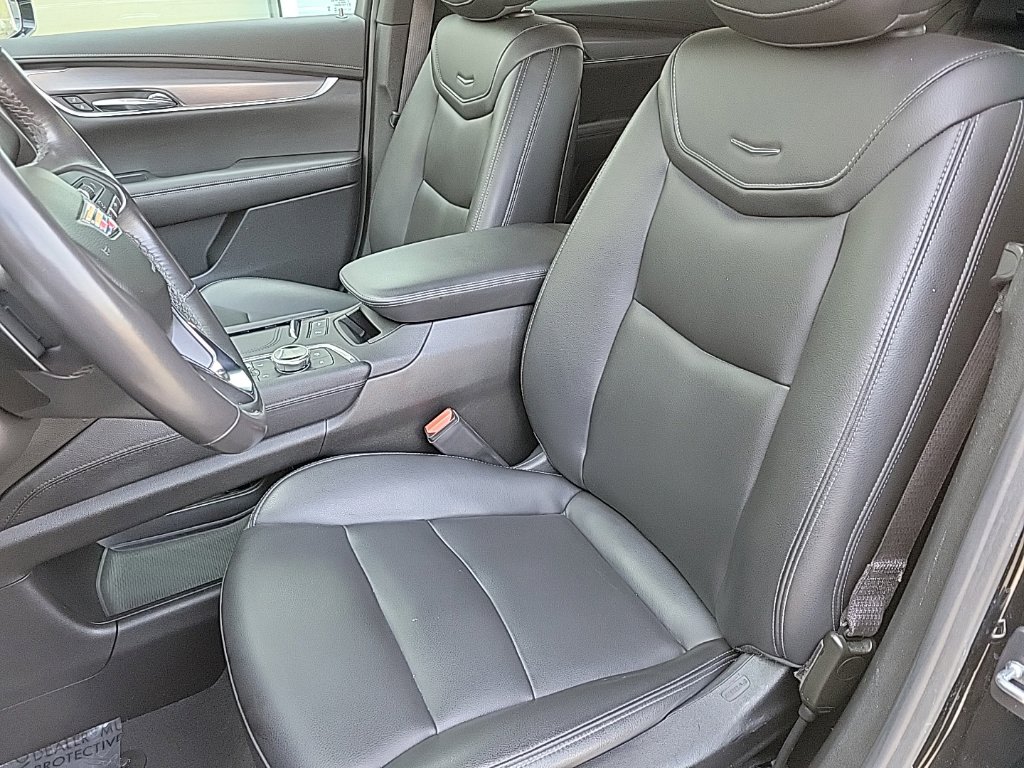 Thumbnail: 2024 Cadillac XT6 - 10